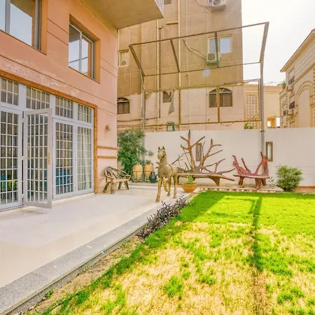 Spacious Garden Duplex Near Jw Marriott-3